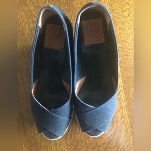 Tory Burch Filipa espadrille wedge black size 9
